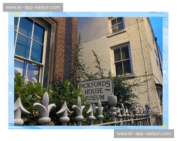 蓝桥逐梦与克拉文魅影：西伦敦德比，一场关于尊严、资本与传统的灵魂博弈